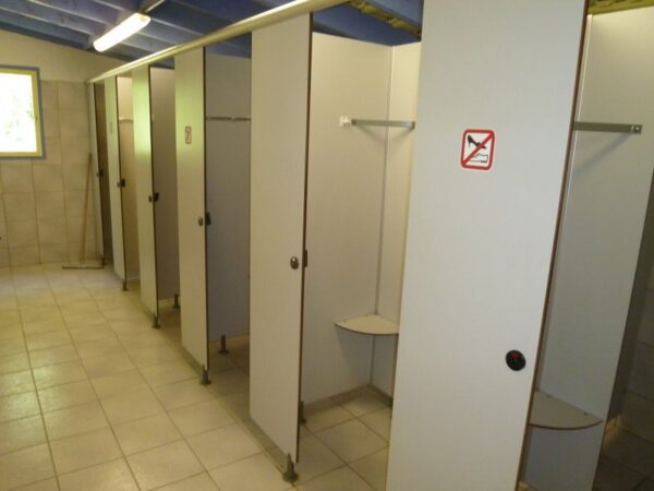 Sanitary facilities - Showers